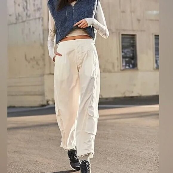FP Movement by Free People Pants - Free People Fp Movement Mesmerize Me Cargo Pants in White - Size Medium